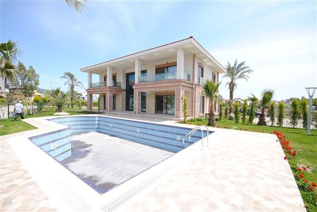 Luxus villa in kemer türkei 1