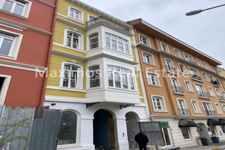 آپارتمان با دید دریا برای فروش در استانبول 2