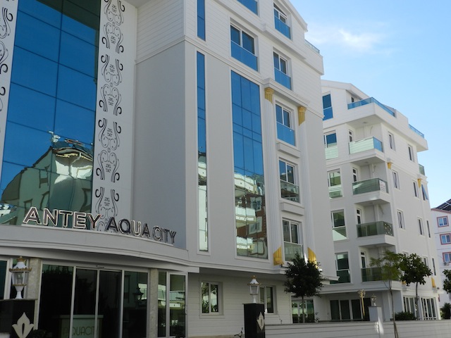 A Rental Guaranteed Apartment in the Center of Antalya 1