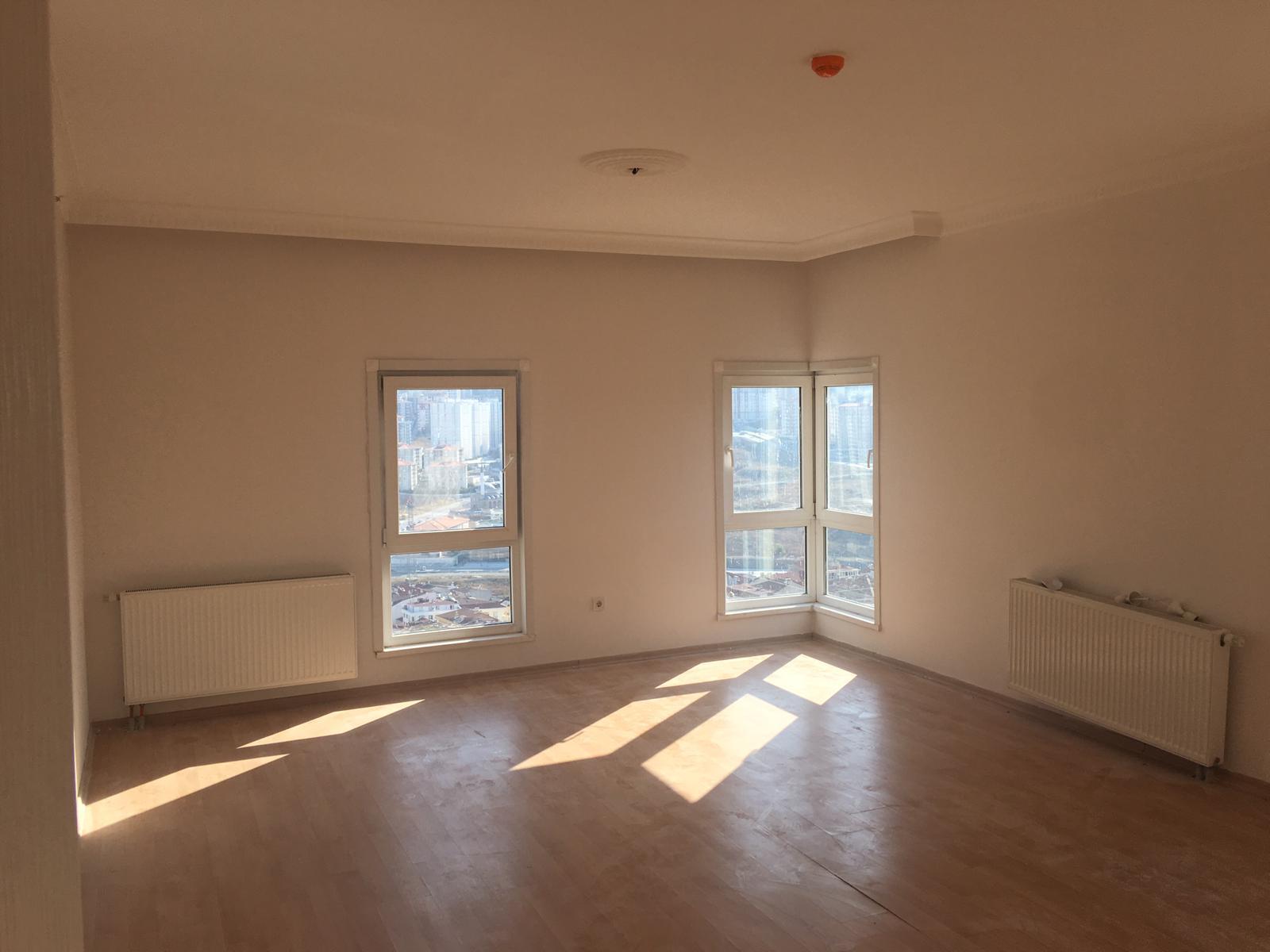 Cheap Istanbul Real Estate – Luxury-Style Apartments with Shopping Mall, Pools, and Strong Rental Returns 8