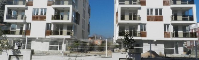 apartments in turkey konyaalti to buy near the main road in Hurma district