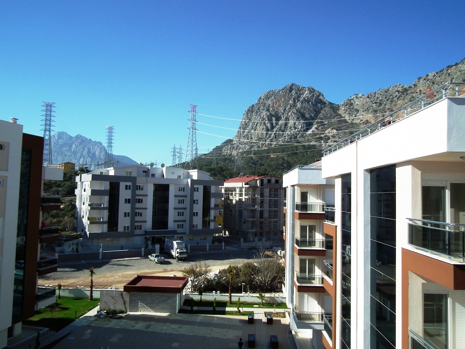 buy antalya apartments with mountain view 7