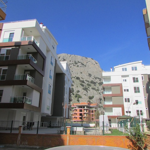 mountain view aparment in antalya 1