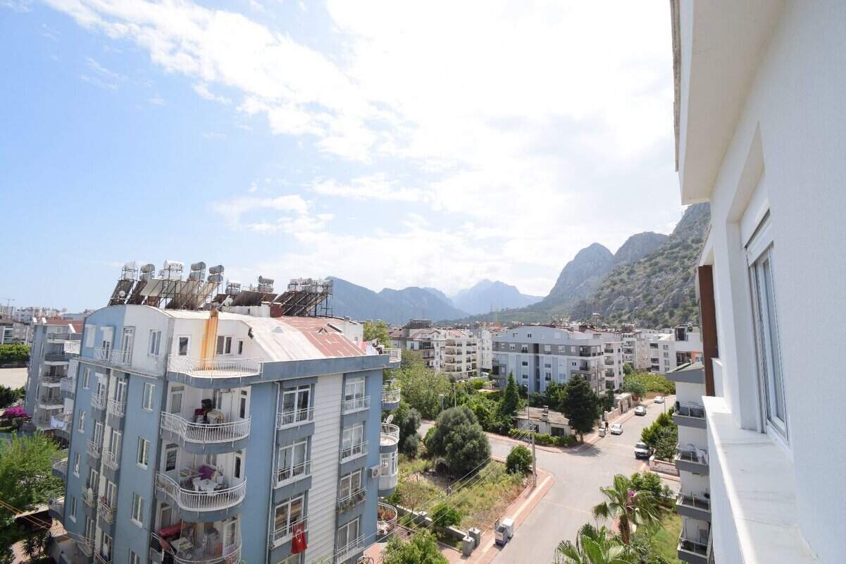 Konyaalti Antalya Property for Sale – Secure Mountain View Homes with Modern Amenities and Investment Value 6