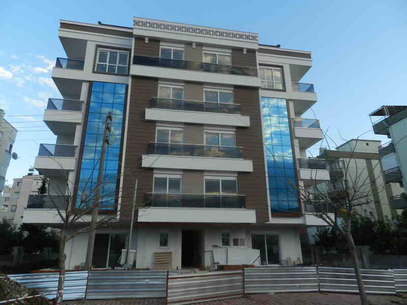 Buy Beach Property Antalya with Blue Flag Access – Konyaaltı Coastal Apartments Just 500m from the Sea