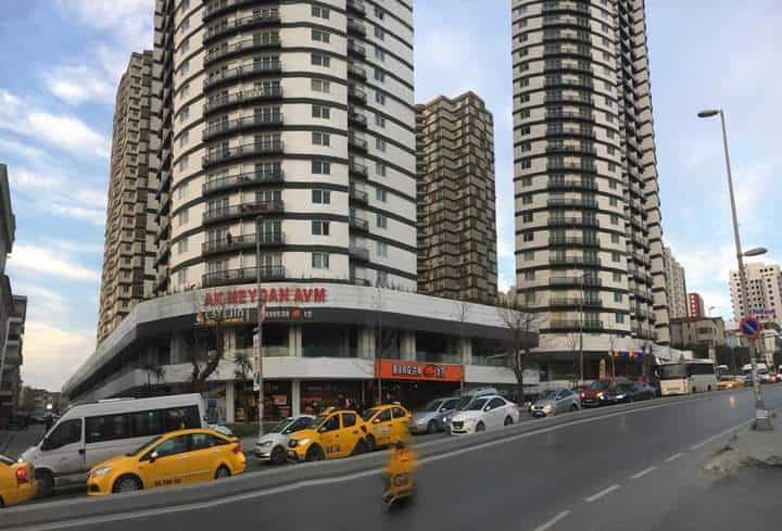 Apartment for Sale Istanbul near the Esenyurt Meydan with indoor pool fitness center 3
