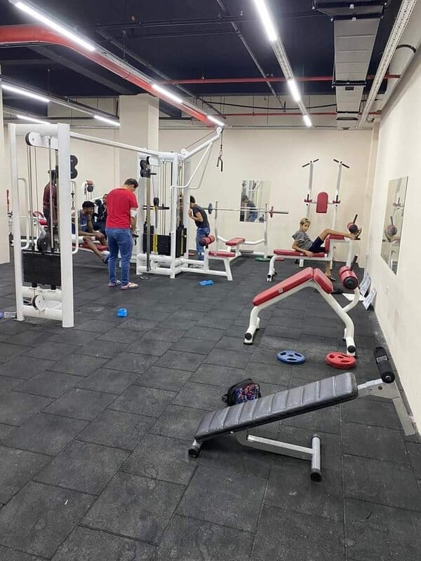 Bargain Property Istanbul for Sale with indoor pool, fitness and security on site 7
