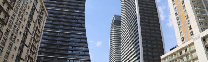 Buy Apartment in Istanbul – Modern Homes in Beylikduzu near the Main Metroline with Indoor Pools