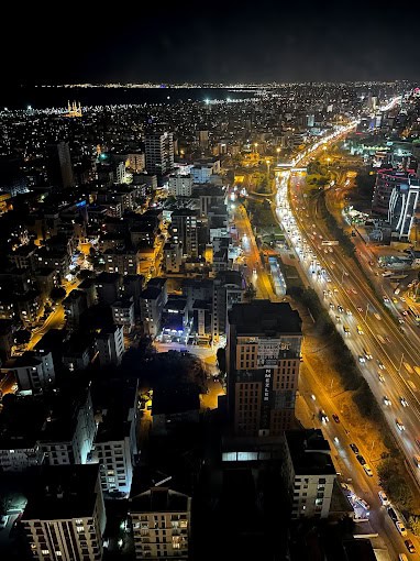 Supermodern Asia Istanbul Apartments with a Mall underneath offering view to Princess Islands 38