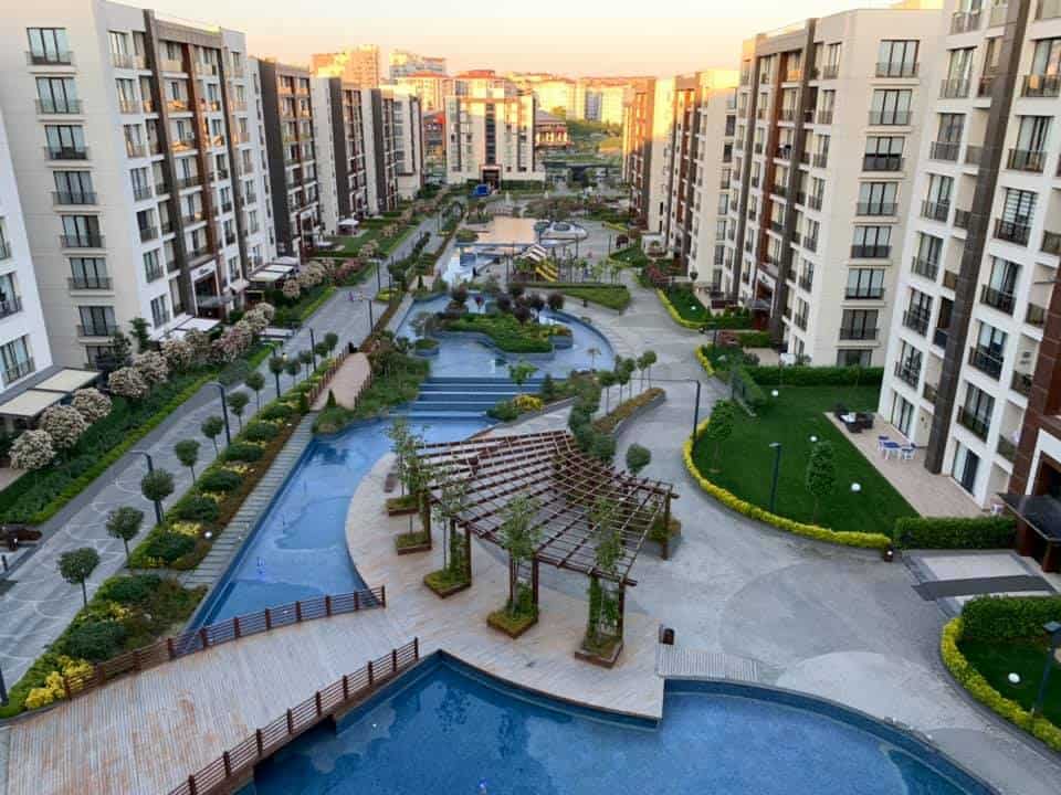 Istanbul One Bedroom Property – Modern Home in Beylikduzu with an English Garden 4