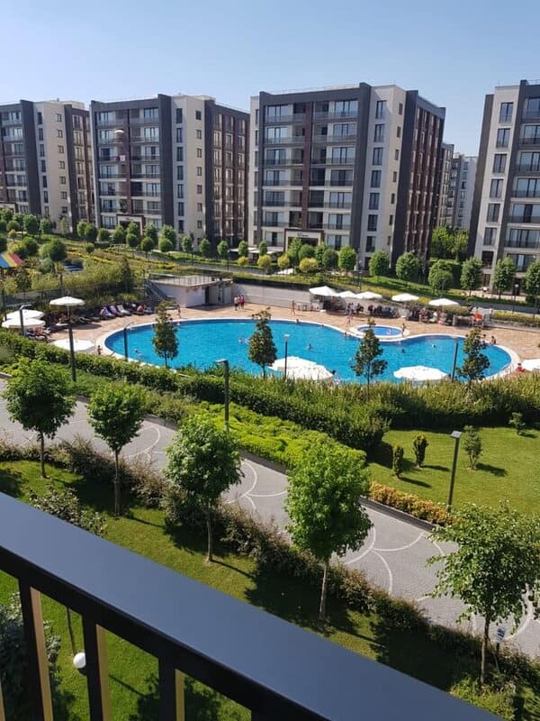 Istanbul One Bedroom Property – Modern Home in Beylikduzu with an English Garden 6