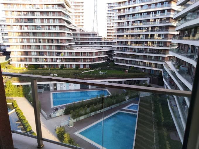 Modern Apartments Istanbul with huge pools and security close by Akbati Mall and its entertainment and food Park 7