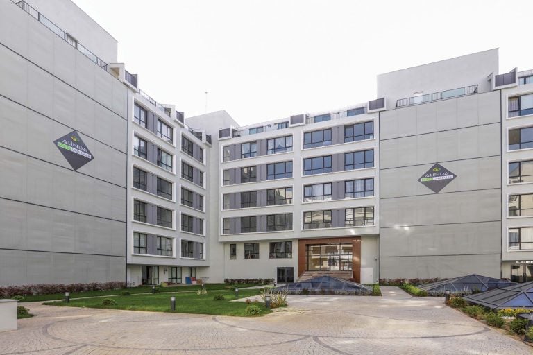 New property istanbul turkey Bakirköy neighbour to Sultanahmet and Fatih Ultra Modern Compound