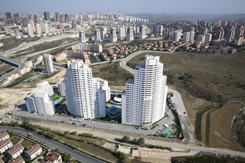 Modern Estate Apartment in Istanbul 24