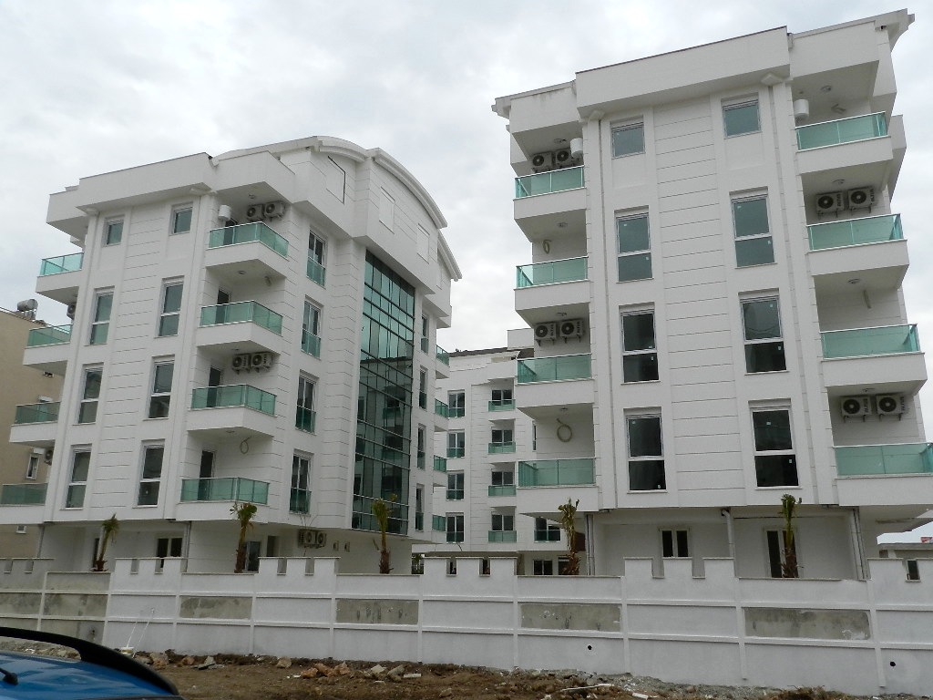 Apartments Inside Antalya Close To The Sea 4