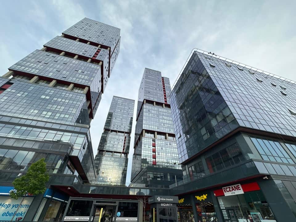 Sea-View Istanbul Property Prestigious Office and private homes apartments with Island Views having a Mall underneath 22