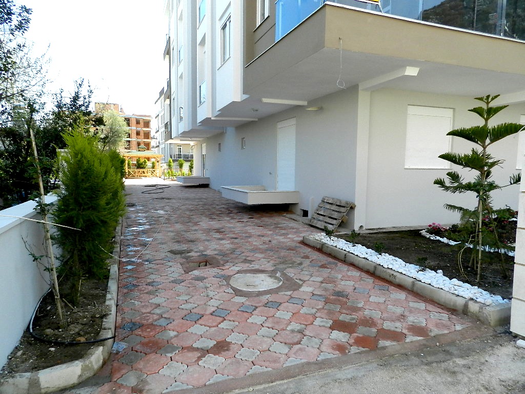 Cheap Antalya Apartment with Pool on Site family friendly low price homes 2