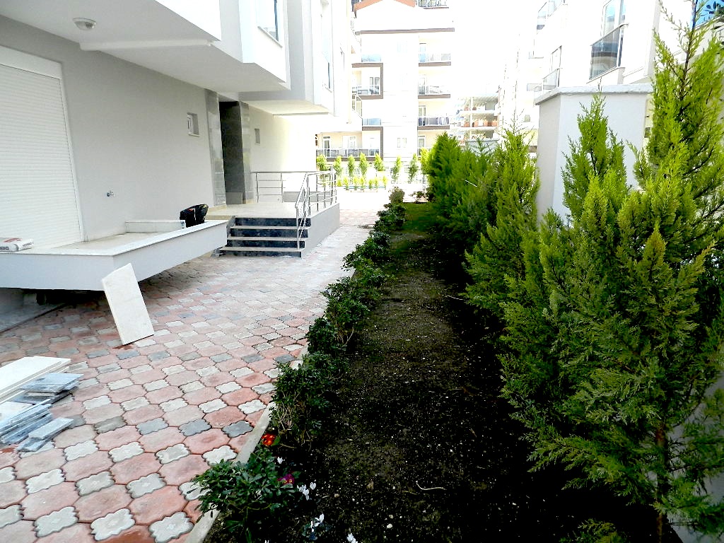 Cheap Antalya Apartment with Pool on Site family friendly low price homes 4