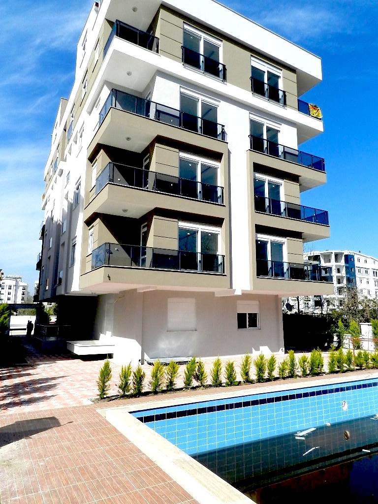 Cheap Antalya Apartment with Pool on Site family friendly low price homes 6