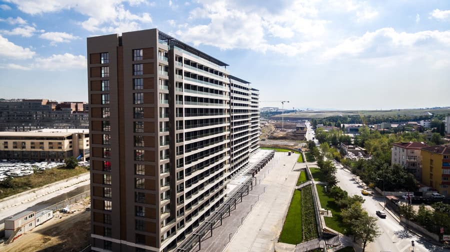 Istanbul Studio with Pool for Sale – Modern Living near Center in Sefaköy 2