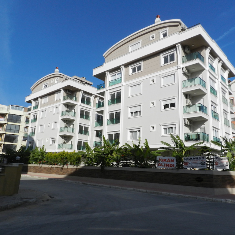 Luxury Homes for Sale Antalya near the Beach Strip in Konyaalti 2
