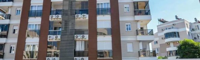 Luxury and Cheap Property Antalya near the beach with lot of shops restaurants nearby