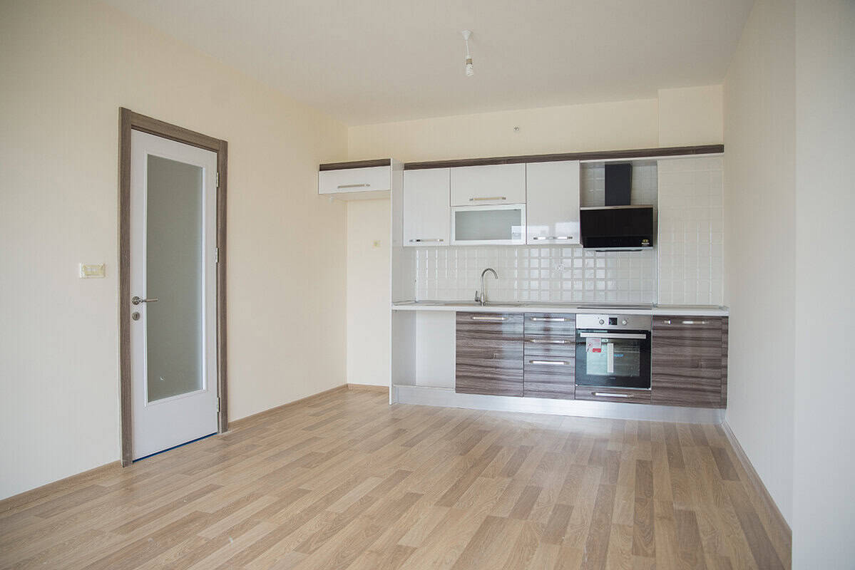 Istanbul Gated Complex for Sale – Luxury Living in Esenyurt with Pool Turkish Bath near Metro 22