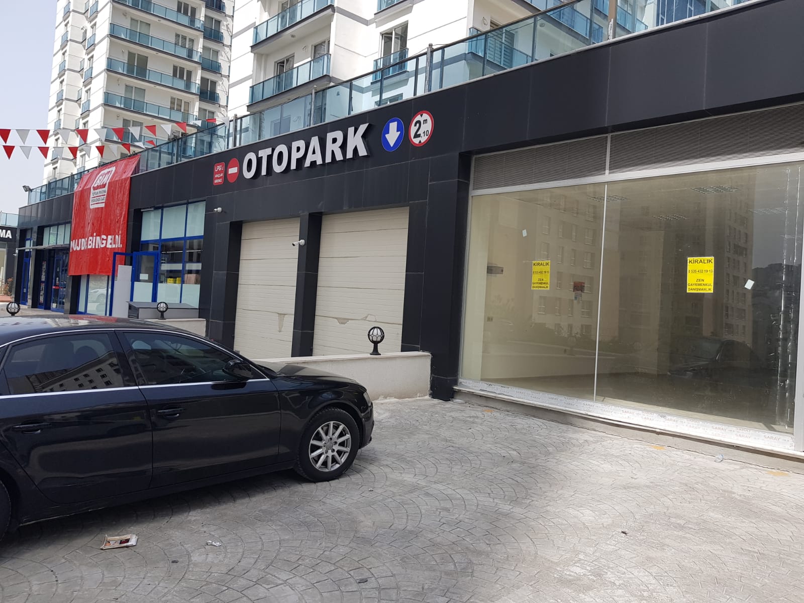 Buy Istanbul Real Estate with Markets and Shopping Mall underneath the compound 7