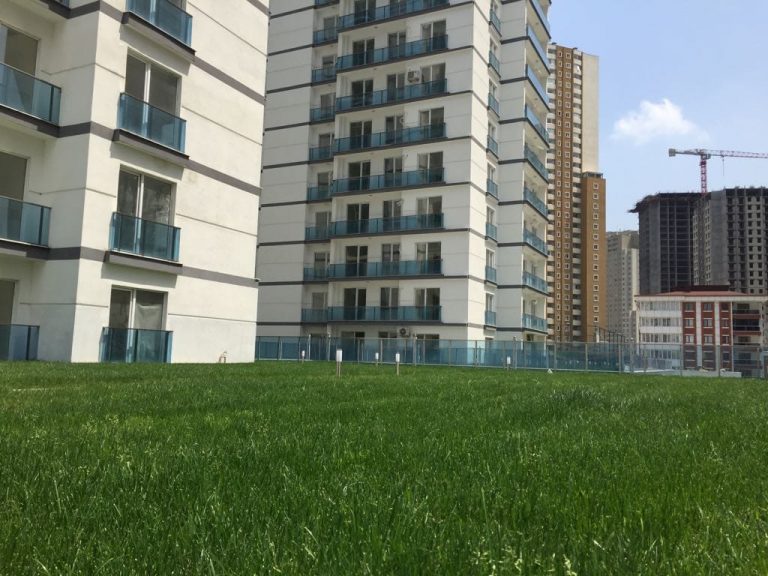 Buy Istanbul Real Estate with Markets and Shopping Mall underneath the compound