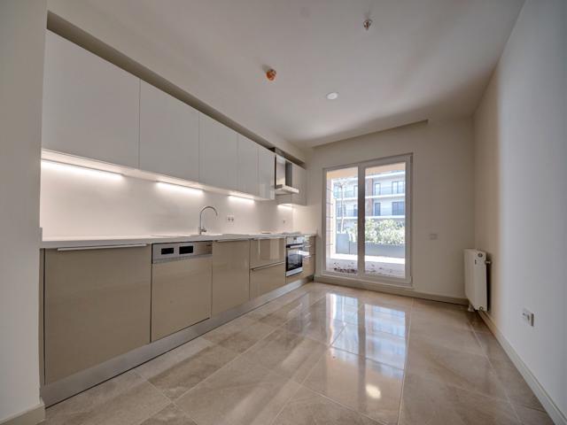 Residence Istanbul Esenyurt opposite Akbati mall with its huge Entertainment Park 15