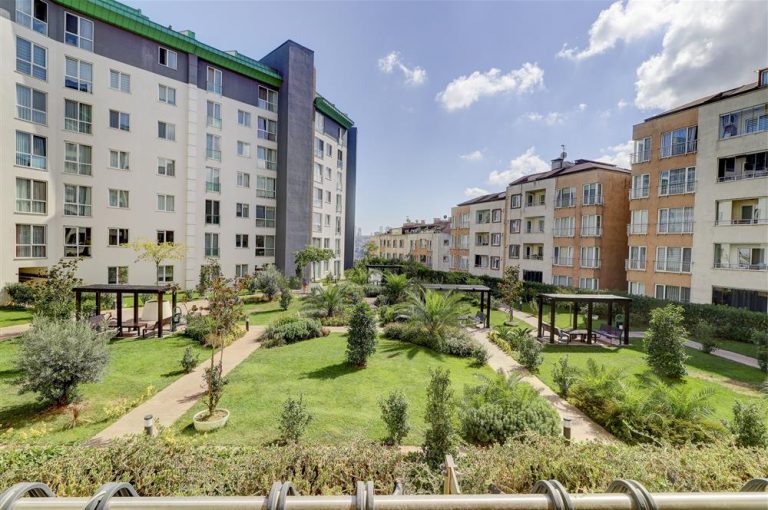 Luxurious Valley View Apartments In Istanbul