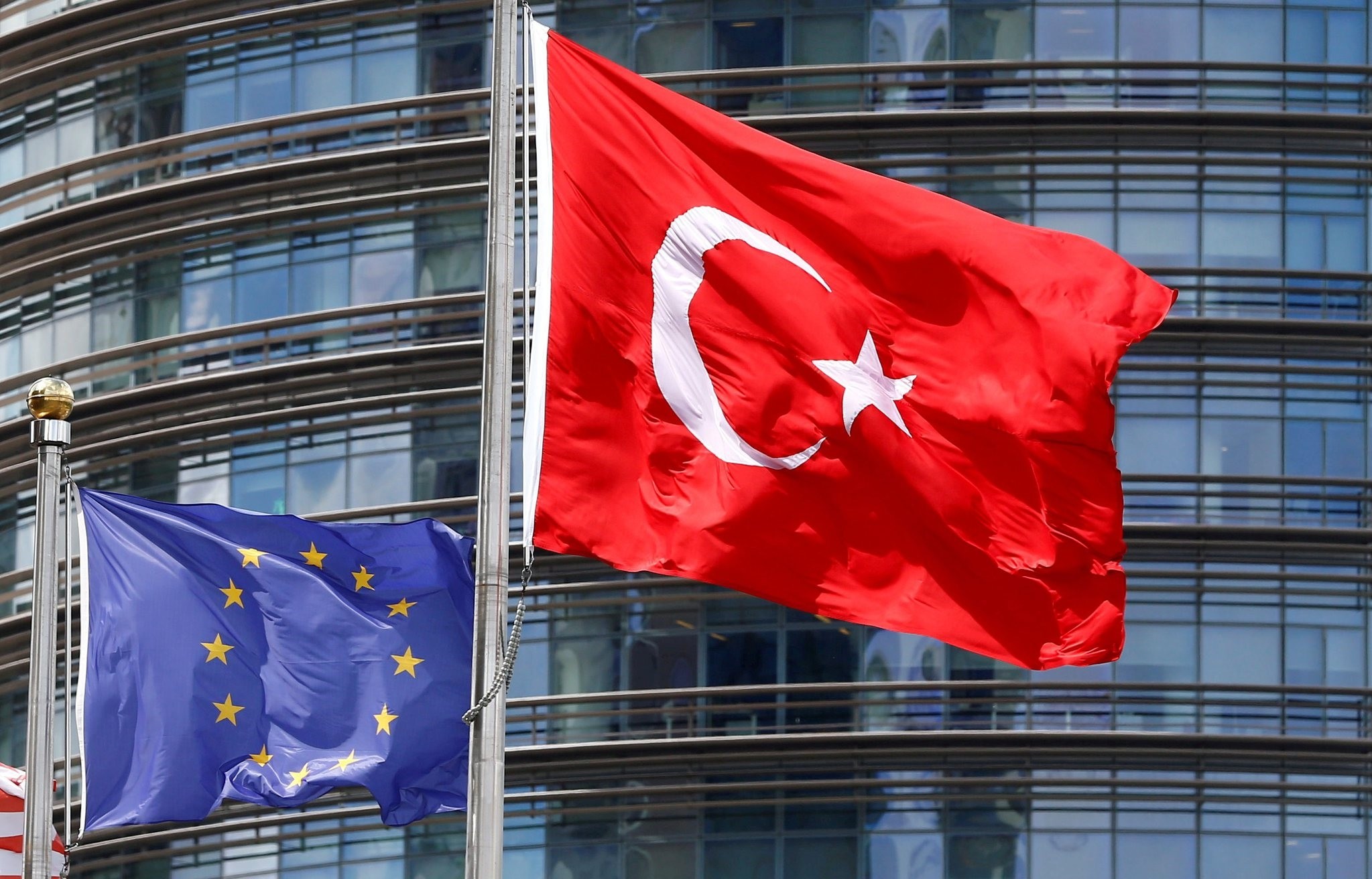 Romania President Appeals to the European Union for Turkey