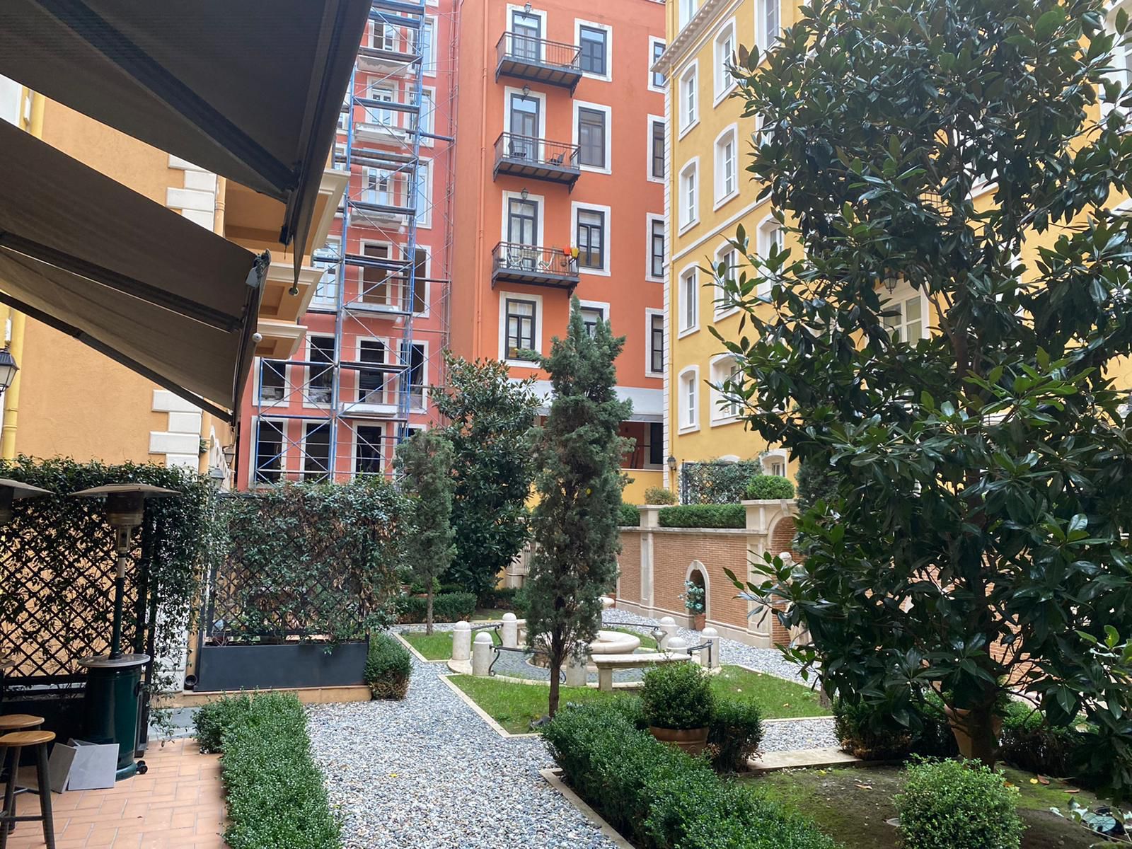 2 Bedroom Apartments for Sale in Taksim 14