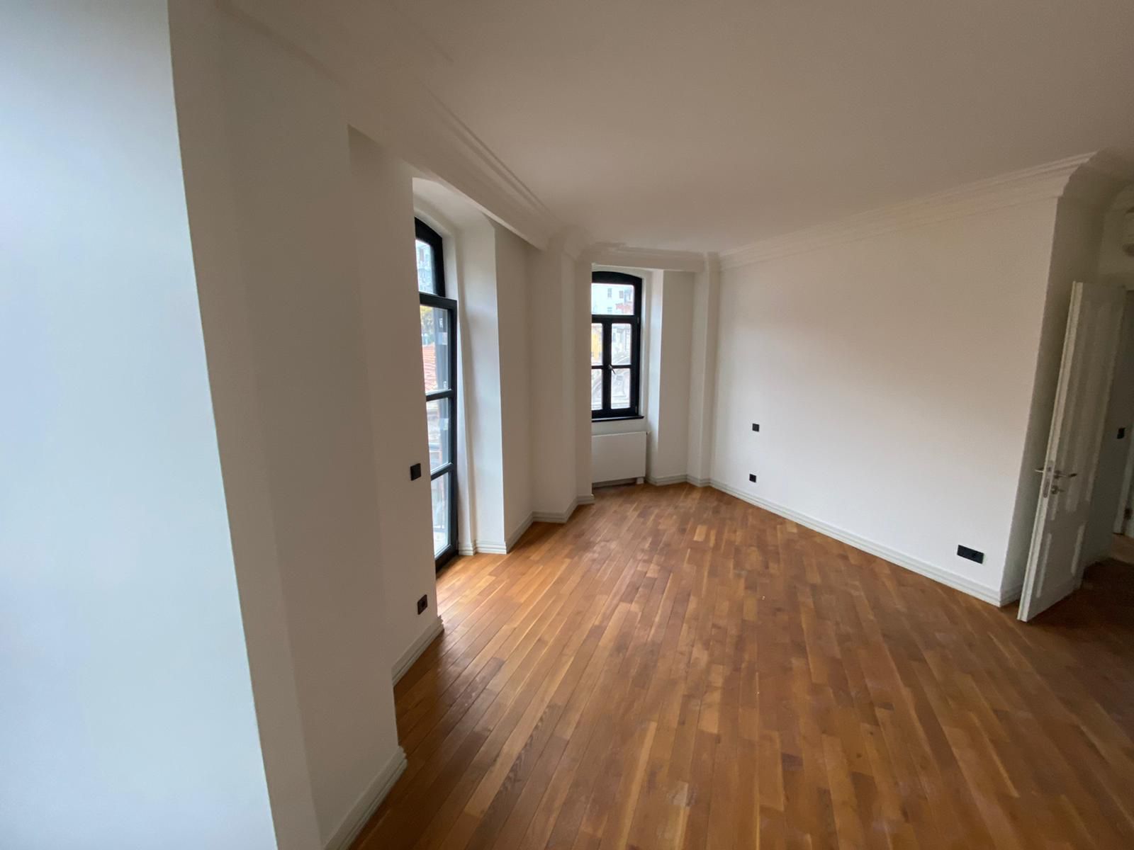 2 Bedroom Apartments for Sale in Taksim 10