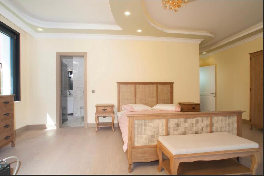 Sea view villa for sale in Beylikduzu Istanbul 17