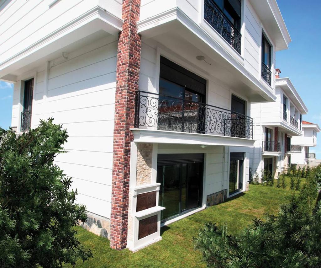 Sea view villa for sale in Beylikduzu Istanbul 1