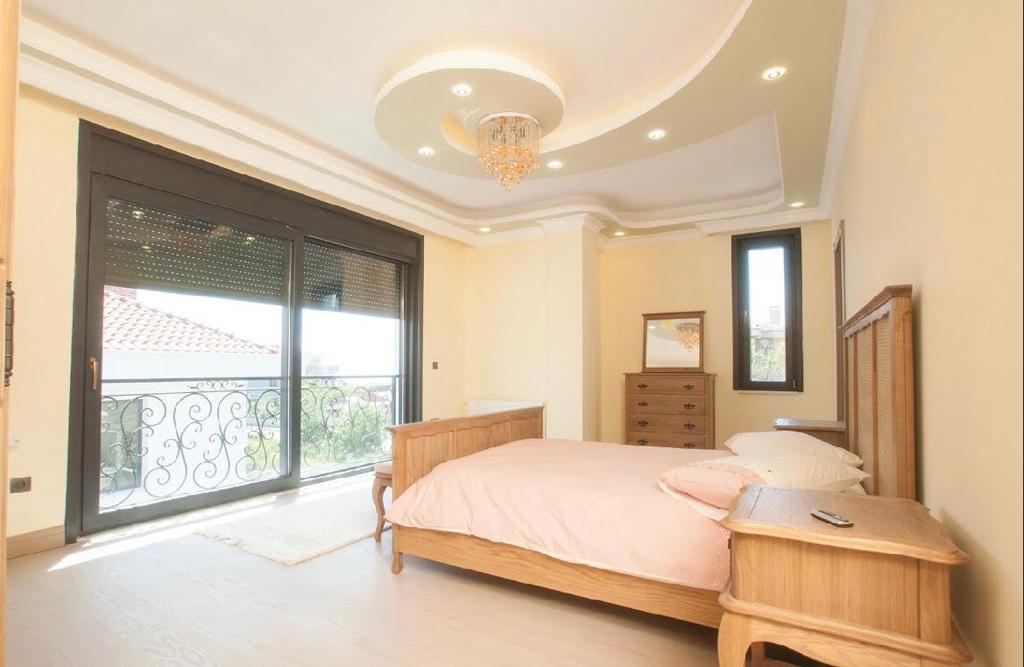 Sea view villa for sale in Beylikduzu Istanbul 10