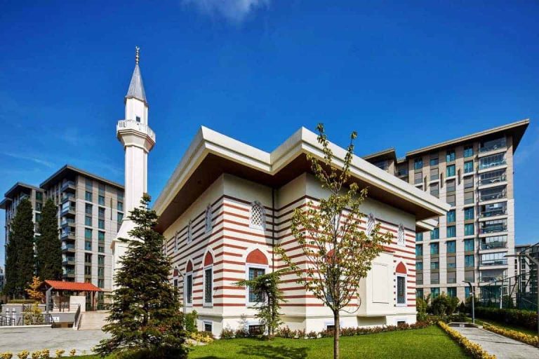 Ready Apartments for Sale in Zeytinburnu
