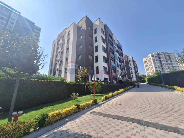 Luxury Apartments For Sale In Beylikduzu near the Marina Harbour