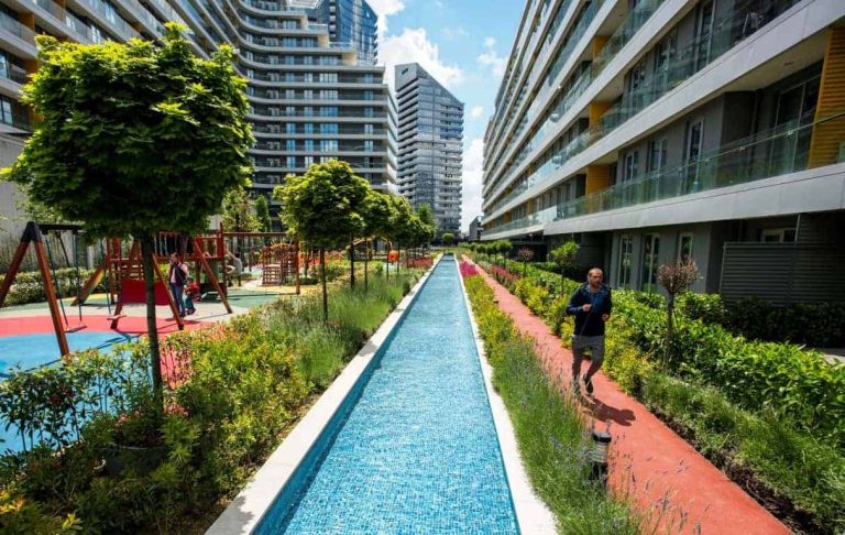 Luxury Property Istanbul Bagcilar near the Mall of Istanbul European side