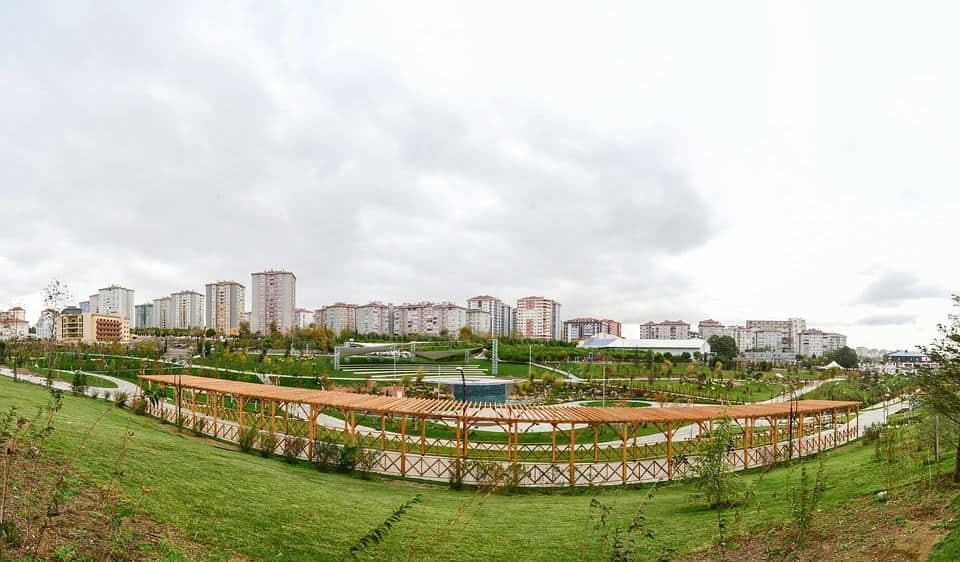 Apartments In Beylikduzu With Garden 11