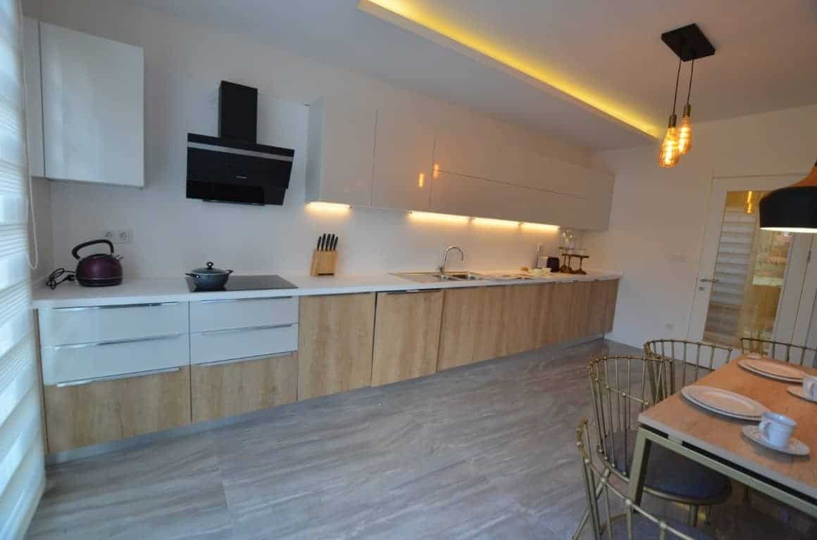 Spacious Sea View Apartments In Istanbul 4