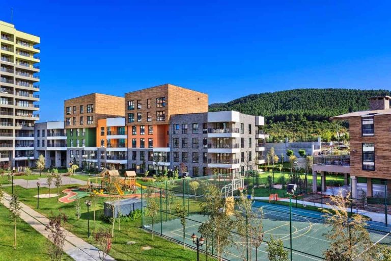 Apartments Istanbul Asian in Sancaktepe the newly built Metro Underground is in usage now