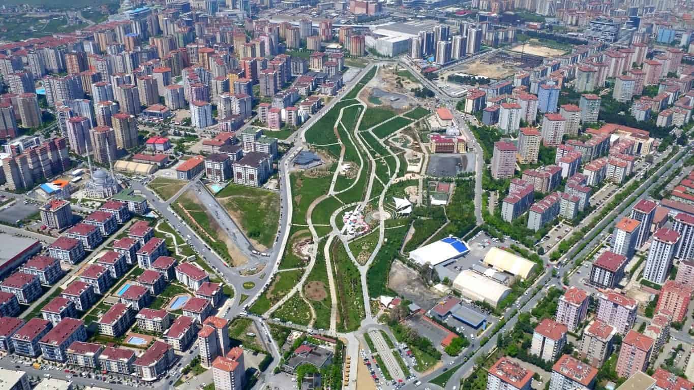 Apartments In Beylikduzu With Garden 2