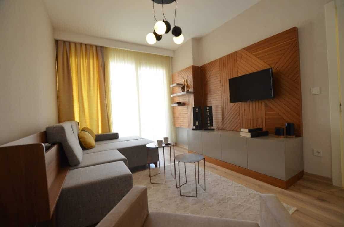 Spacious Sea View Property In Istanbul 6