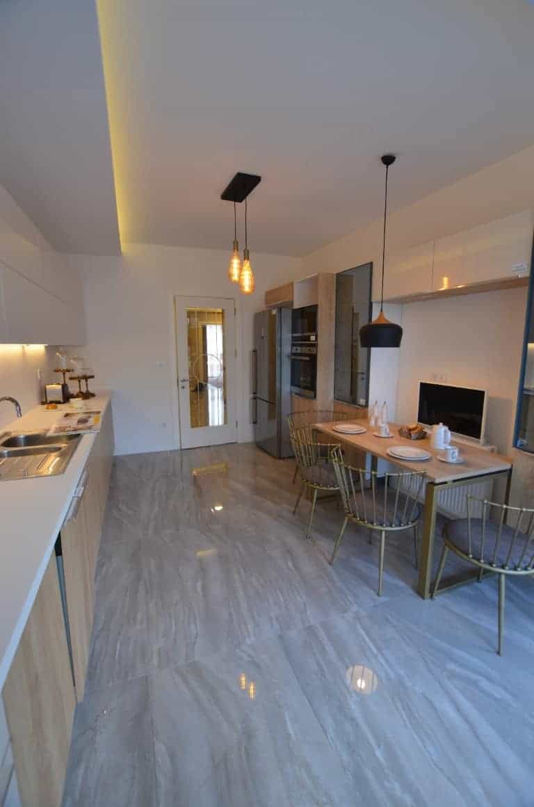 Spacious Sea View Property In Istanbul 8