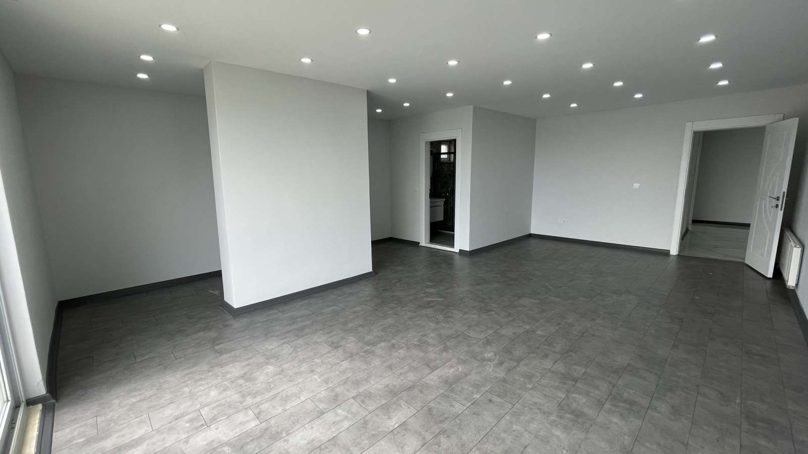 Luxury Sea View Istanbul Property 7