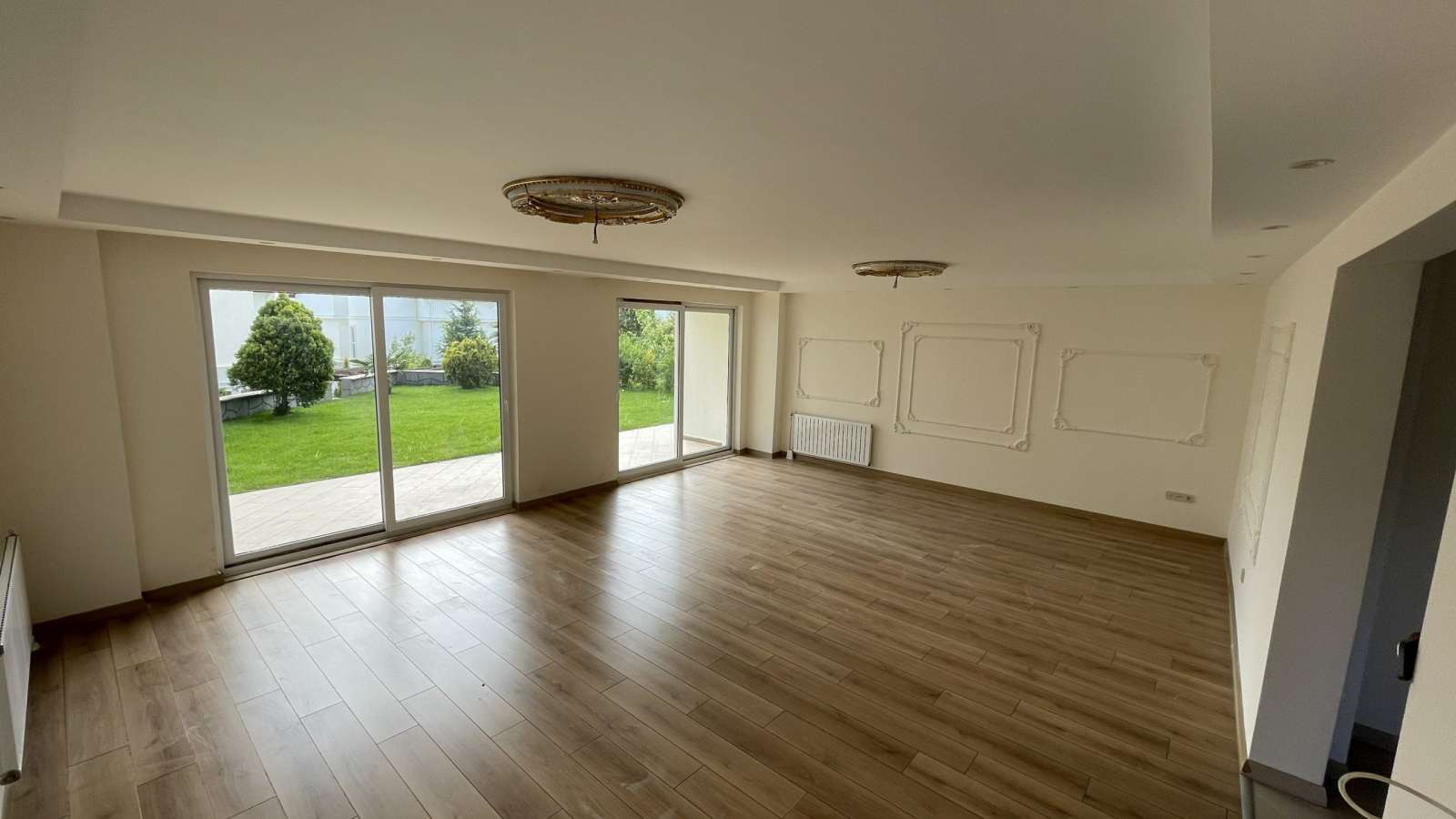 Luxury Sea View Istanbul Property 9
