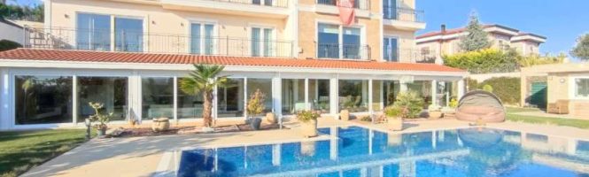 Luxury Istanbul Property For Sale – Large 12-Bed Family Villa Near The Sea