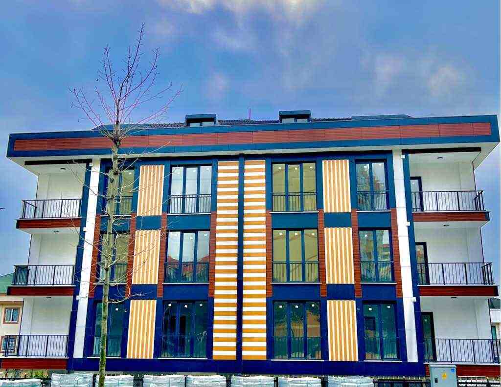 Luxury Apartments Near West Marina